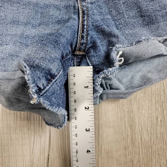 Denizen by Levi's High Rise Shorts Raw Hem - Picture 6 of 8